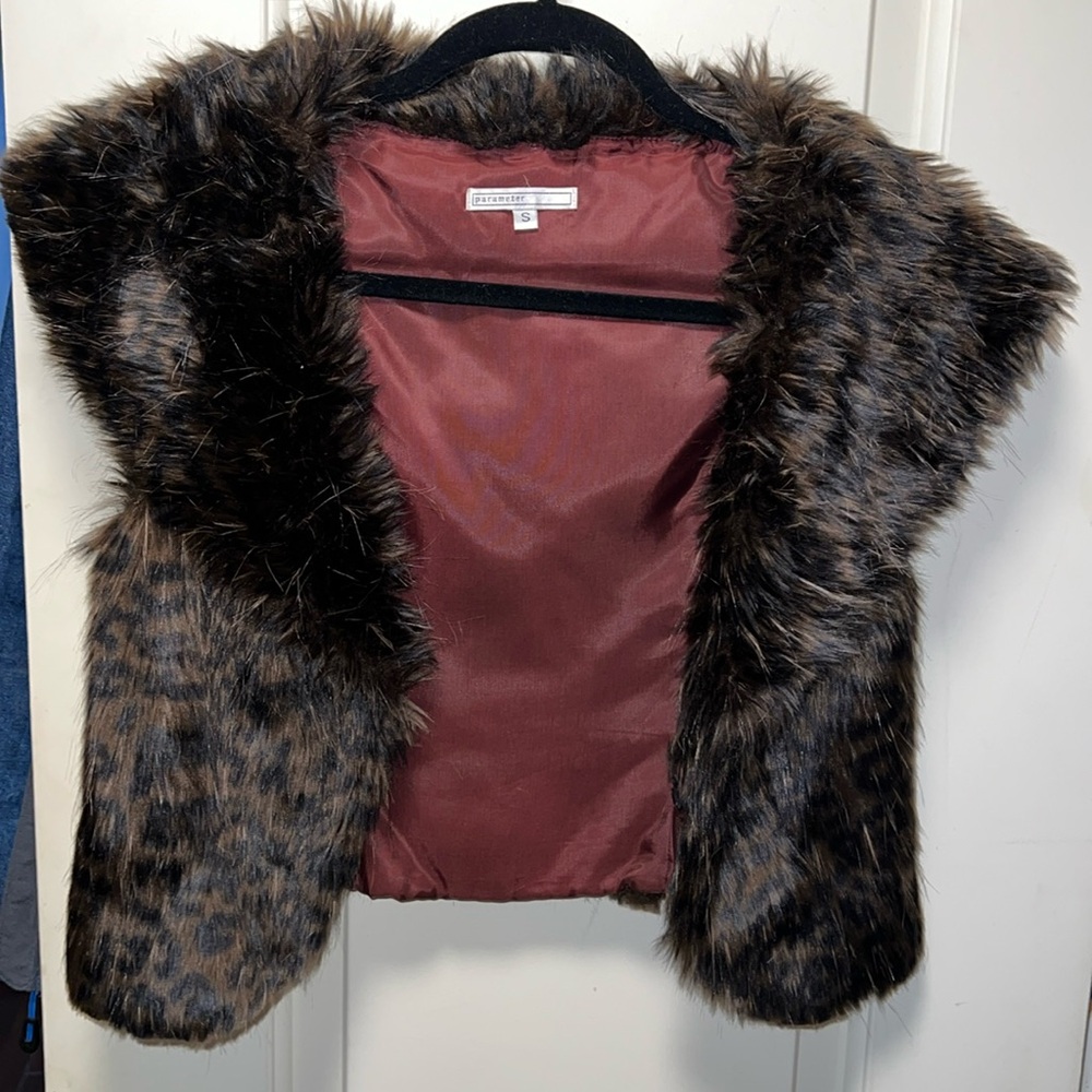 Parameter cheetah vest